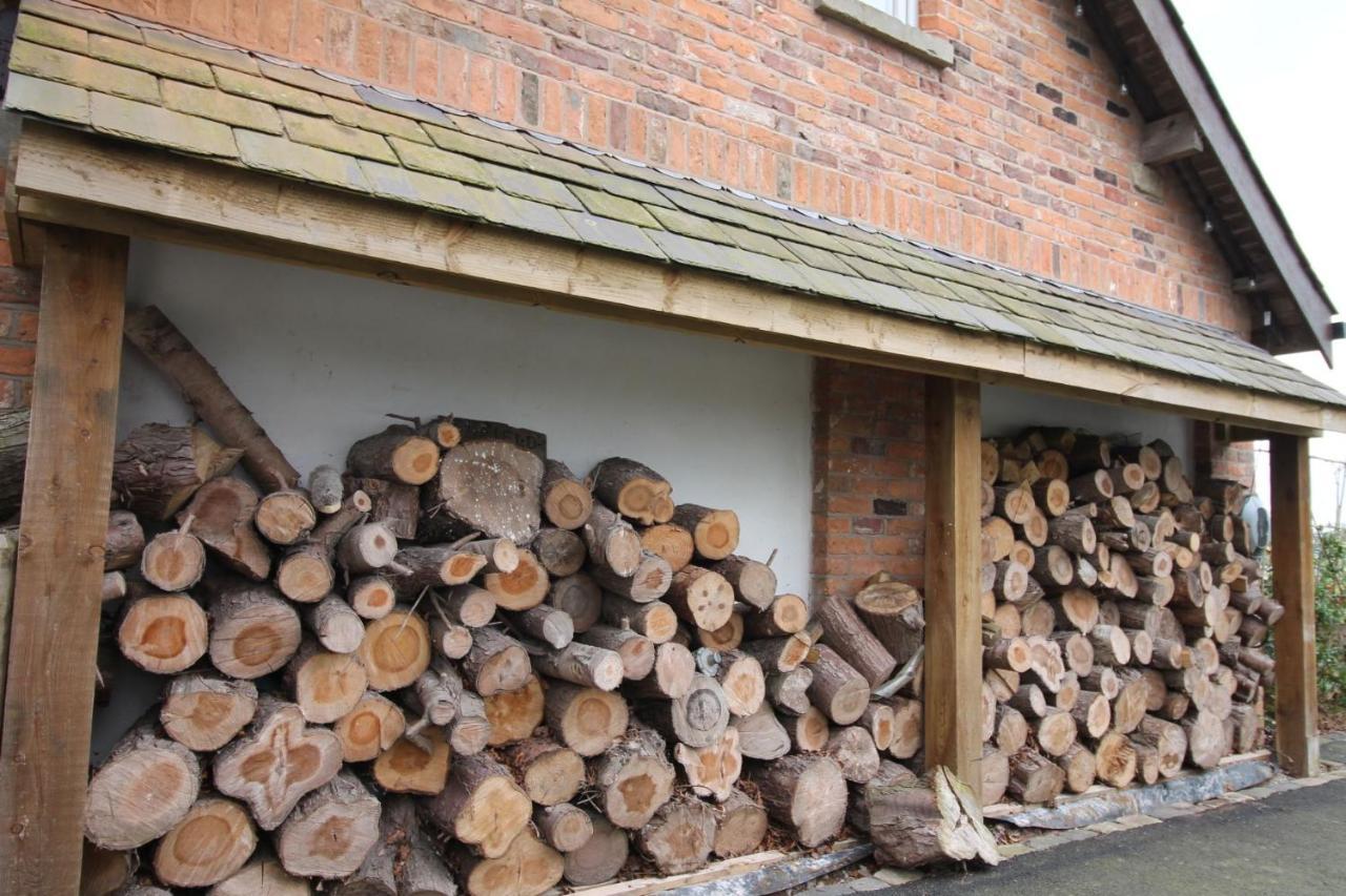 The Hayloft - Cheshire Vila Crewe Exterior foto